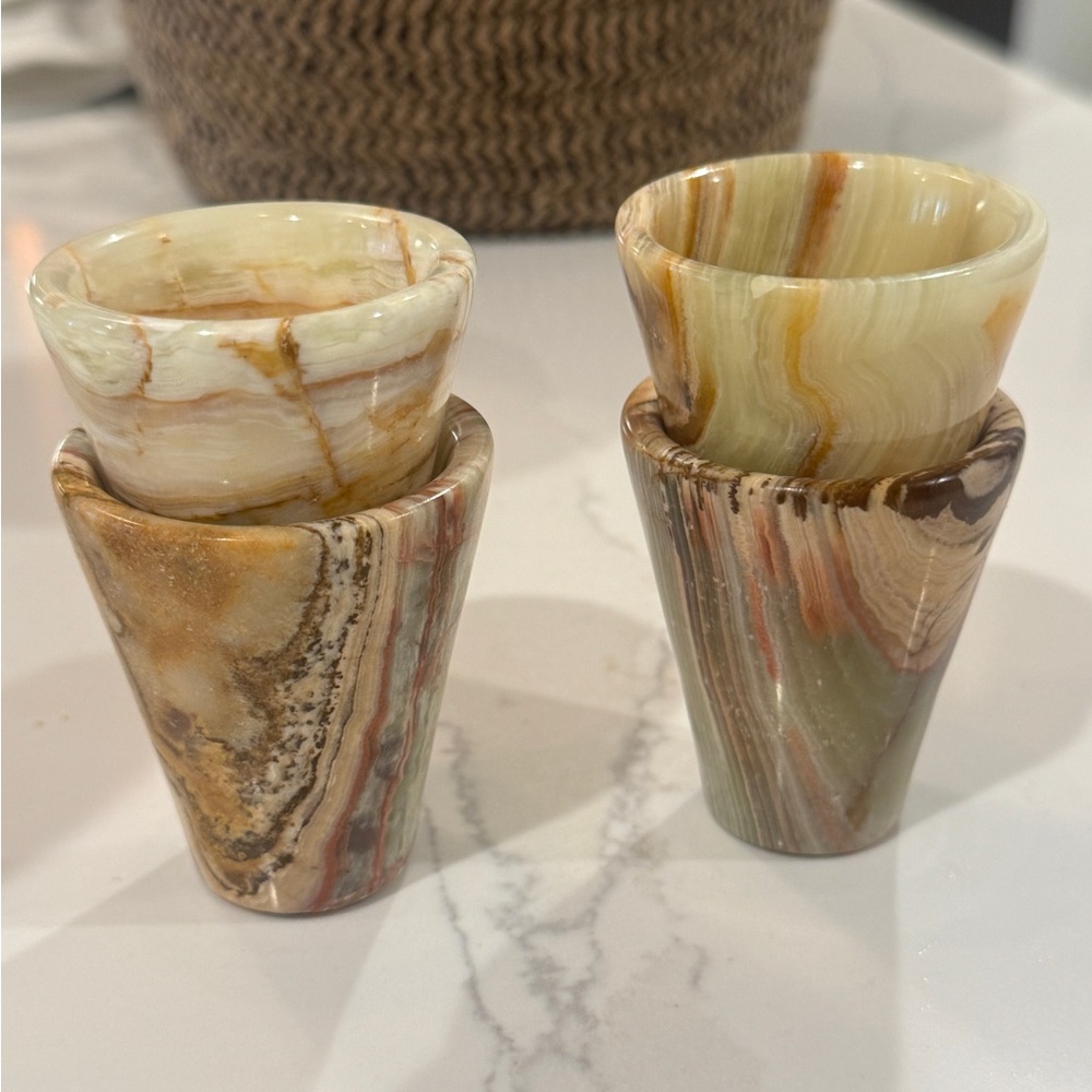 NWOT Set of 4 Green Onyx Shotglasses - Picture 6 of 7